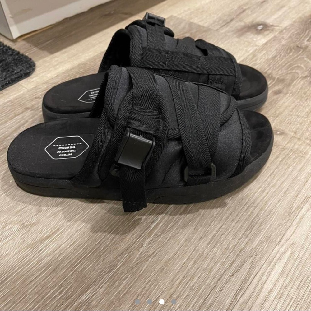 Slides (only worn once, too small for me) USA size: 7.5 mens/9.5 womens